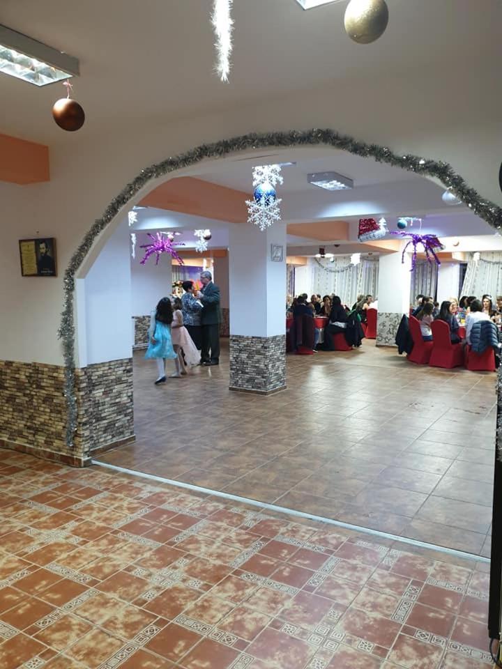 Vila Muntii Bucegi & Spa ブラン エクステリア 写真